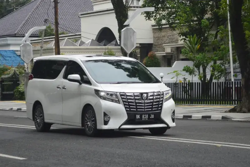 alphard-2023